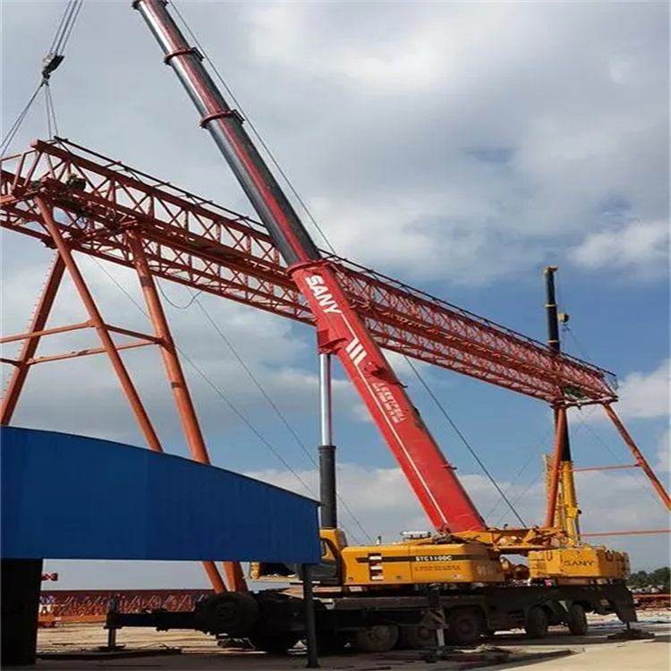 达川钢结构吊装